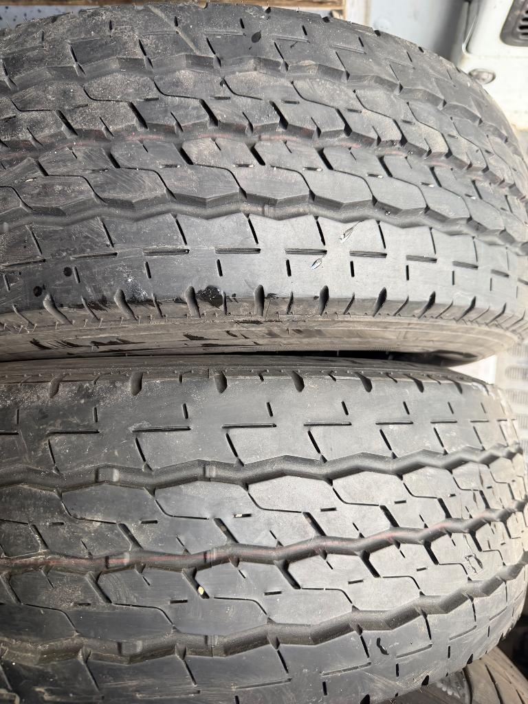 215 70 15 c camionnette, Auto-onderdelen, Banden en Velgen, 15 inch, Ophalen of Verzenden, Band(en), Zomerbanden