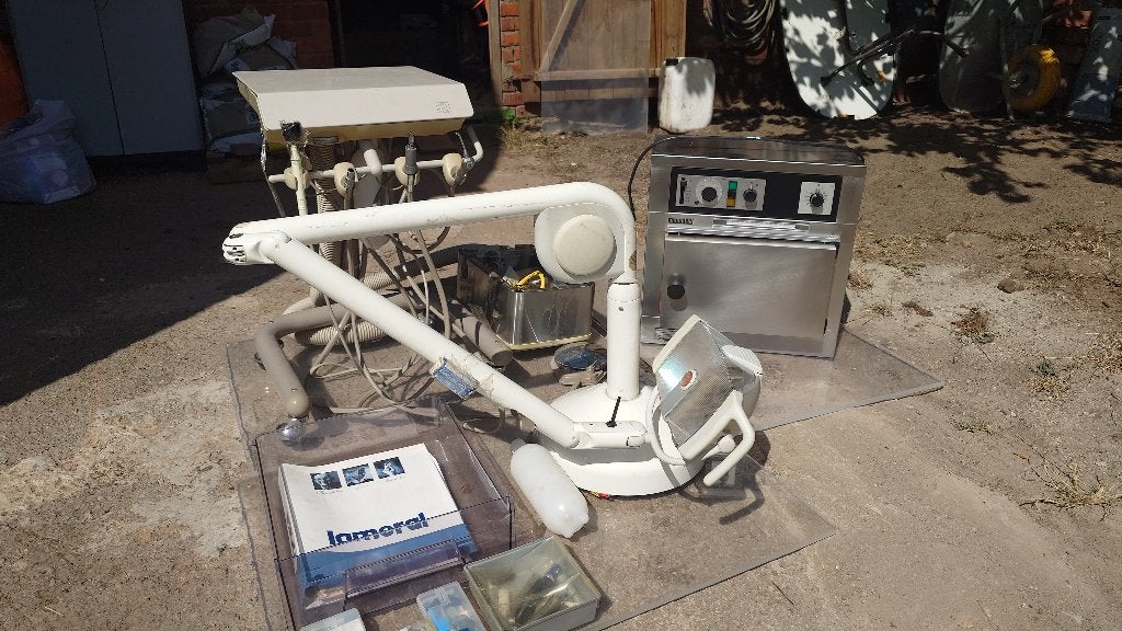 Complete Ardo tandartsunit + Memmert sterilisator, Enlèvement