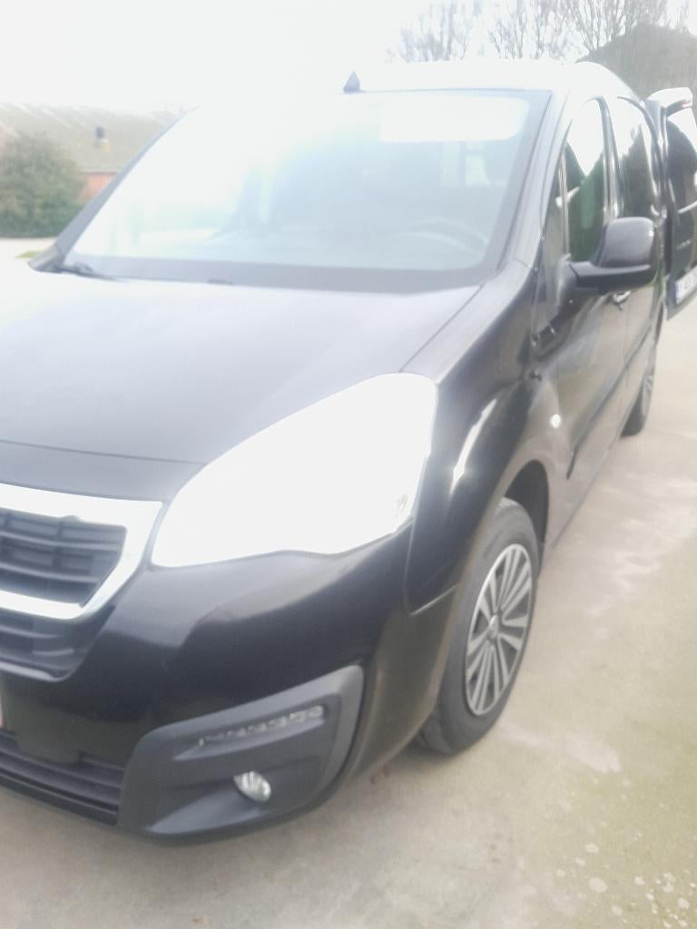 Peugeot Partner/Navi/airco/3zit, Auto's, Peugeot, Voorwielaandrijving, Euro 5, Stof, Zwart