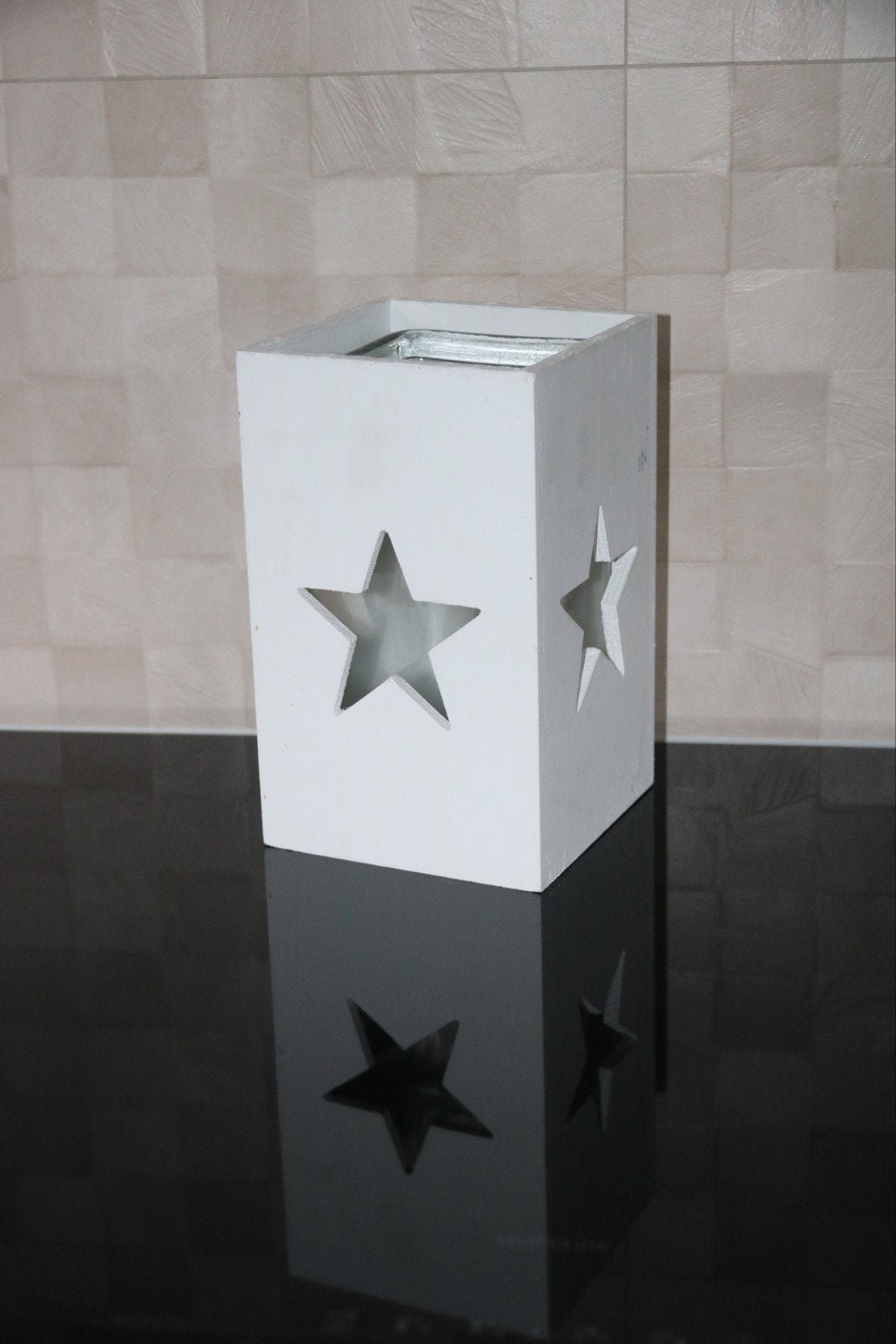 Witte Houten Waxinelichthouder / Lantaarn met Sterren, Enlèvement ou Envoi, Comme neuf, 21 cm