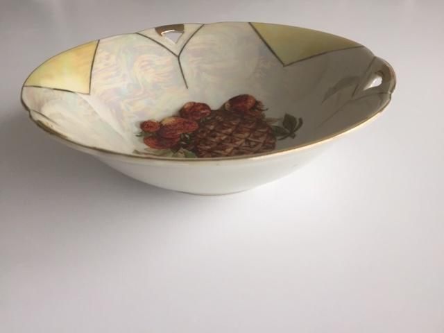 Vintage schaal met fruitafbeelding, Antiek en Kunst, Antiek | Schalen, Ophalen of Verzenden