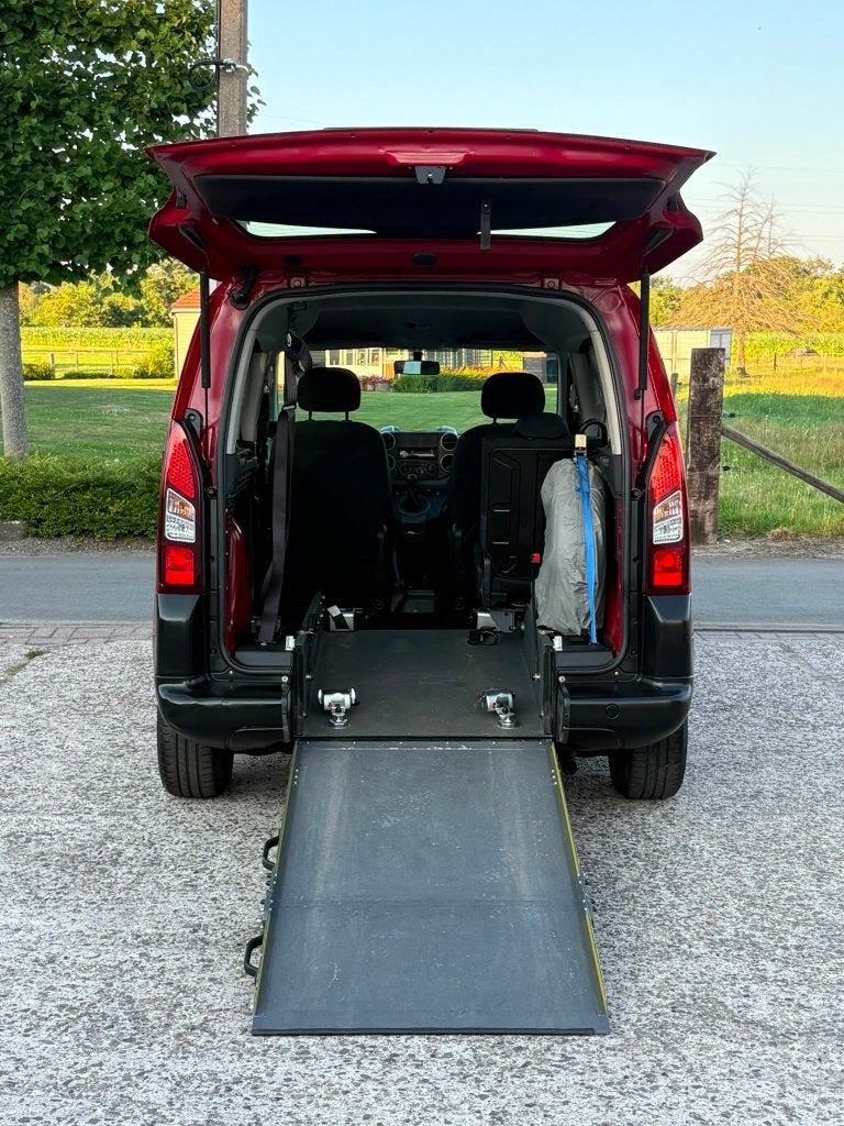 ️️♿️️Citroën Berlingo 1.6benzine Rolstoel Invalide TPMR, Auto's, Monovolume, Elektrische ramen, Handgeschakeld, https://public.car-pass.be/vhr/5a3ab21f-7e01-40ea-afcc-71271087fb85