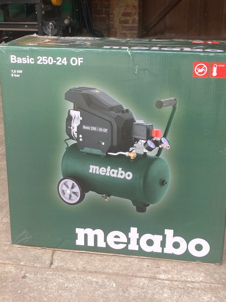 Metabo compressor 250-24 Of, Nieuw, Doe-het-zelf en Bouw, Compressors, Ophalen, Nieuw
