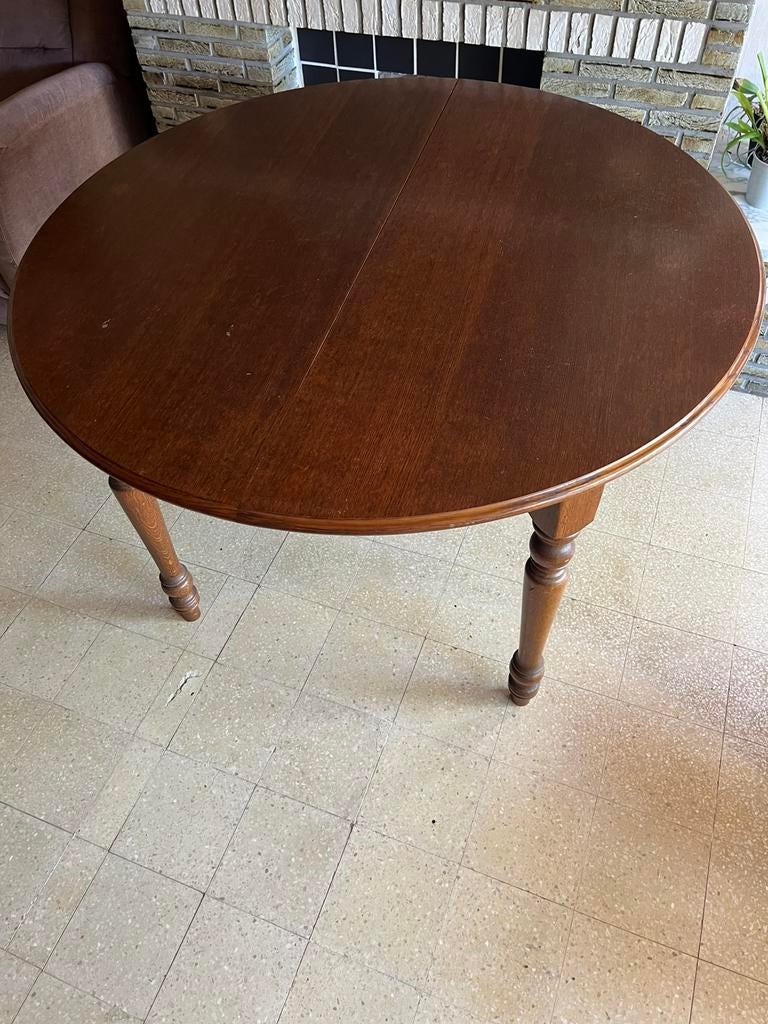 Eettafel en 5 stoelen, Ophalen