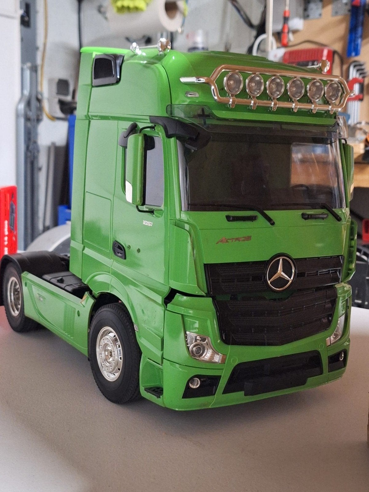 Rc camion mercedes actros, Hobby en Vrije tijd, Ophalen