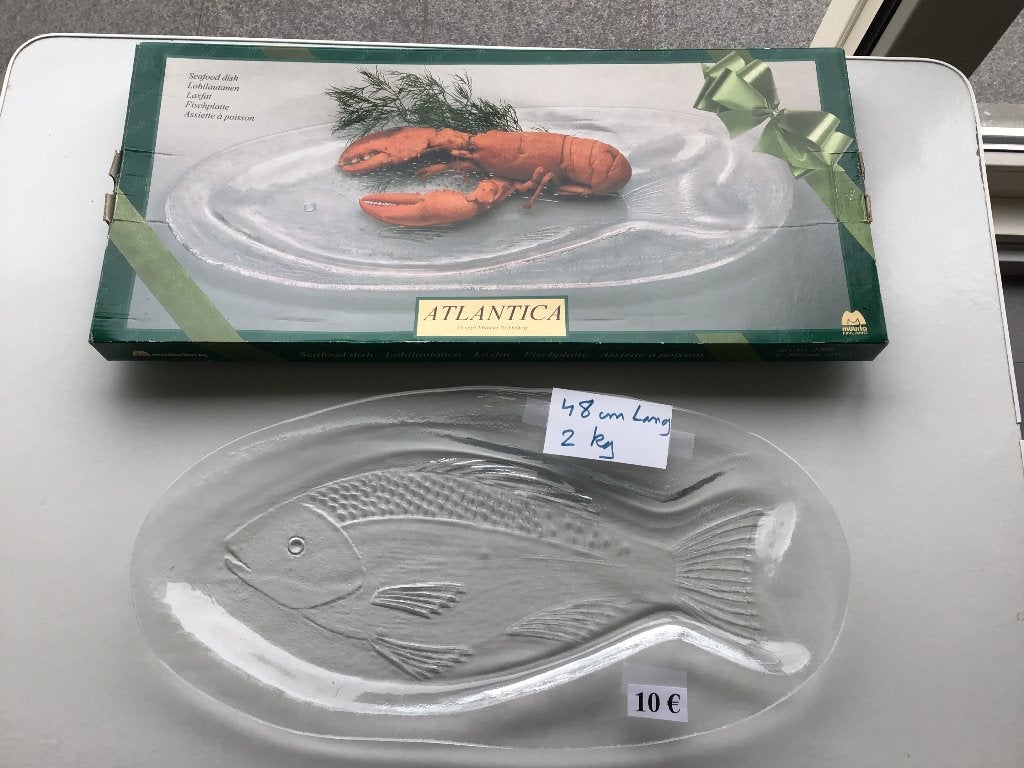 4 mooie en speciale glas schalen aan 10 euro per schaal, Ophalen of Verzenden, Zo goed als nieuw, Glas