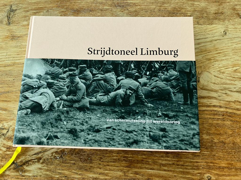 Strijdtoneel Limburg, Boeken, Ophalen of Verzenden, Zo goed als nieuw
