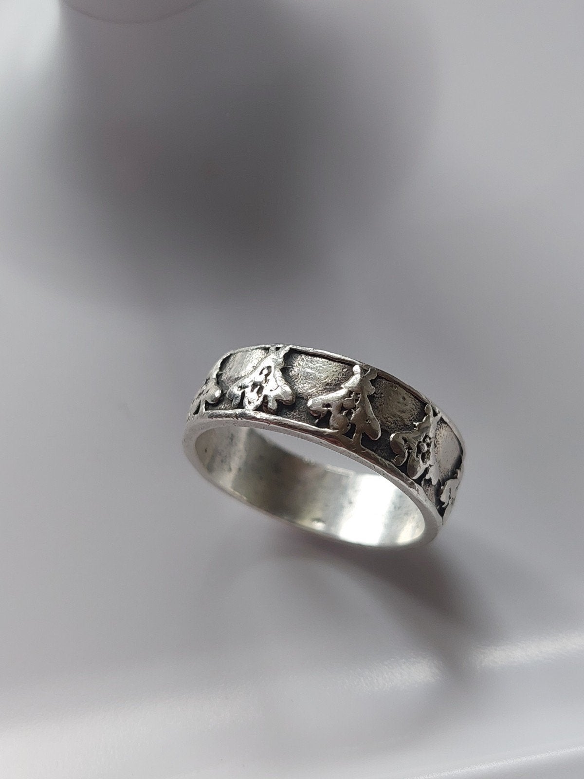 925 Vintage silver sterling ring met dierenmotief, Heer, Ophalen of Verzenden, 17 tot 18, Zilver