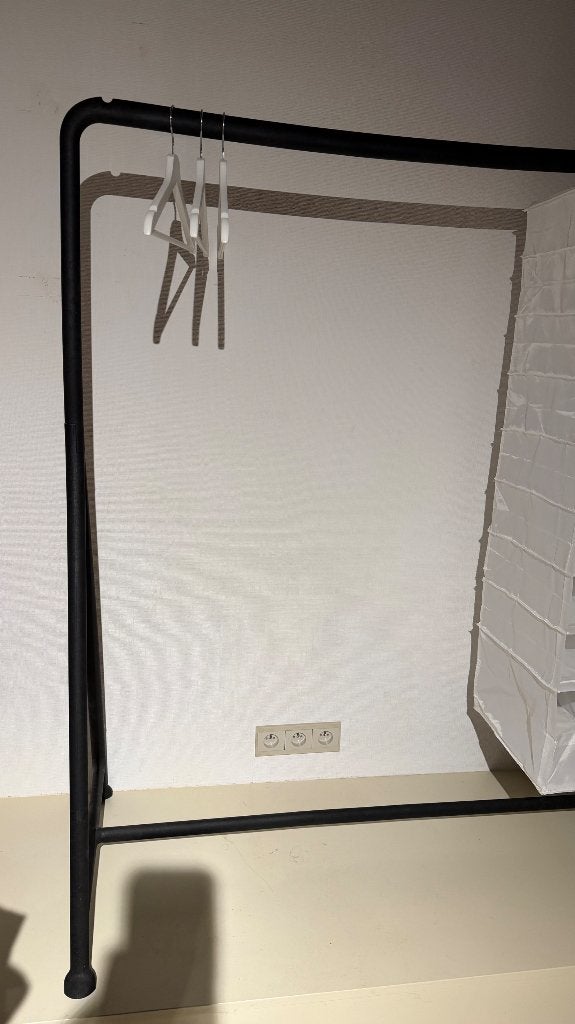 IKEA Turbo kledingrek – Zwart – Industrieel & Verrijdbaar, Ophalen, Met wielen, Gebruikt