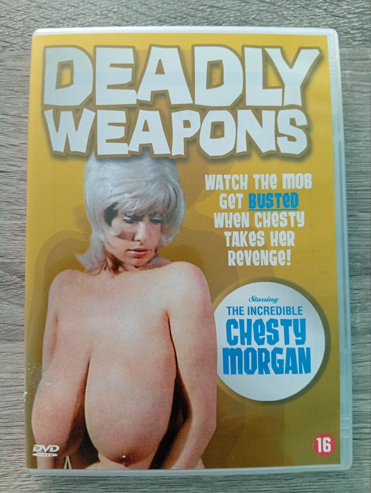 deadly weapons thriller dvd chesty morgan, Maffia en Misdaad, Bonusmateriaal, Engels, Vanaf 16 jaar