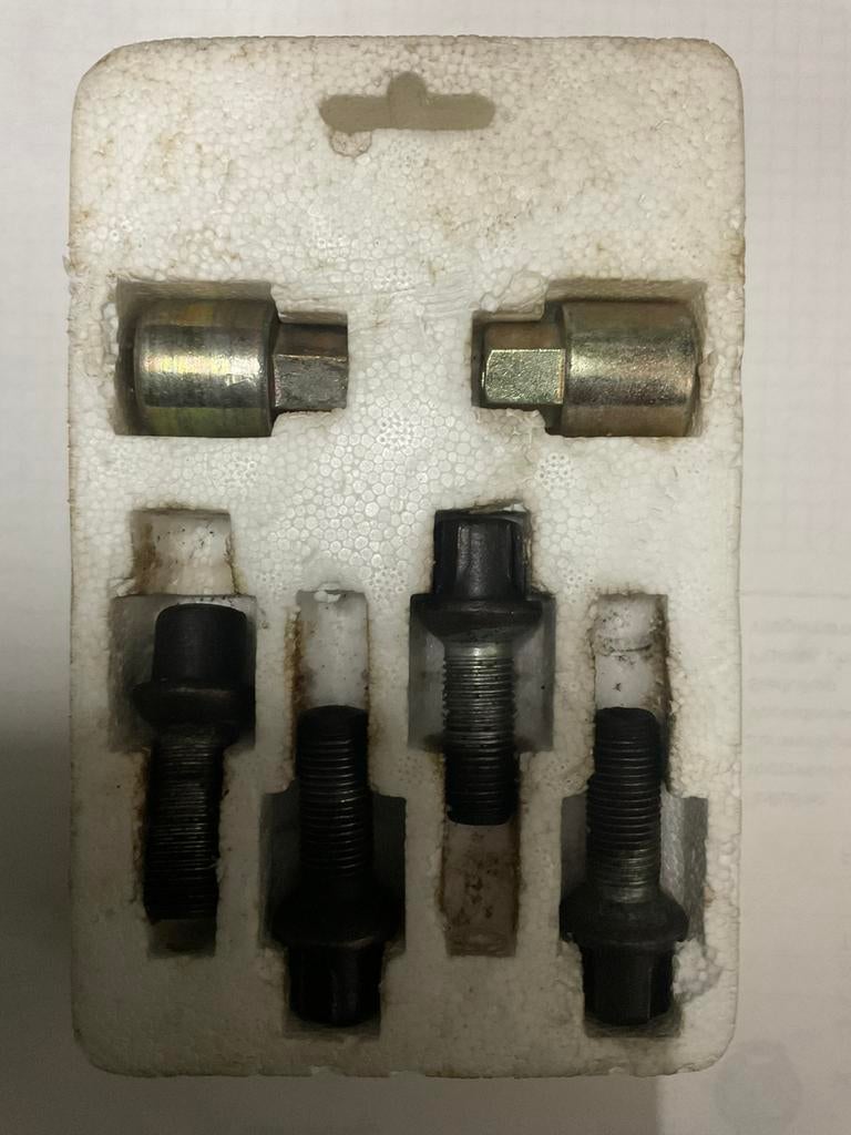Anti diefstal wielbouten, Ophalen of Verzenden