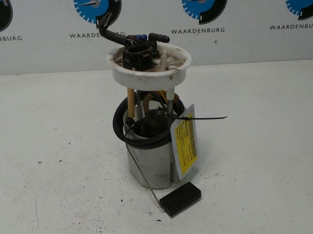 VOLKSWAGEN POLO BRANDSTOF POMP VOOR DE INJECTOR 2009, Enlèvement ou Envoi, Utilisé, Stiba membre