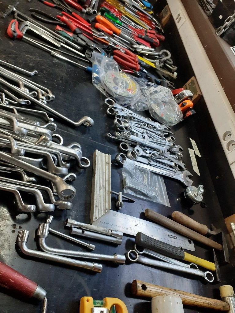 gereedschap in goede staat, Ophalen, Zo goed als nieuw