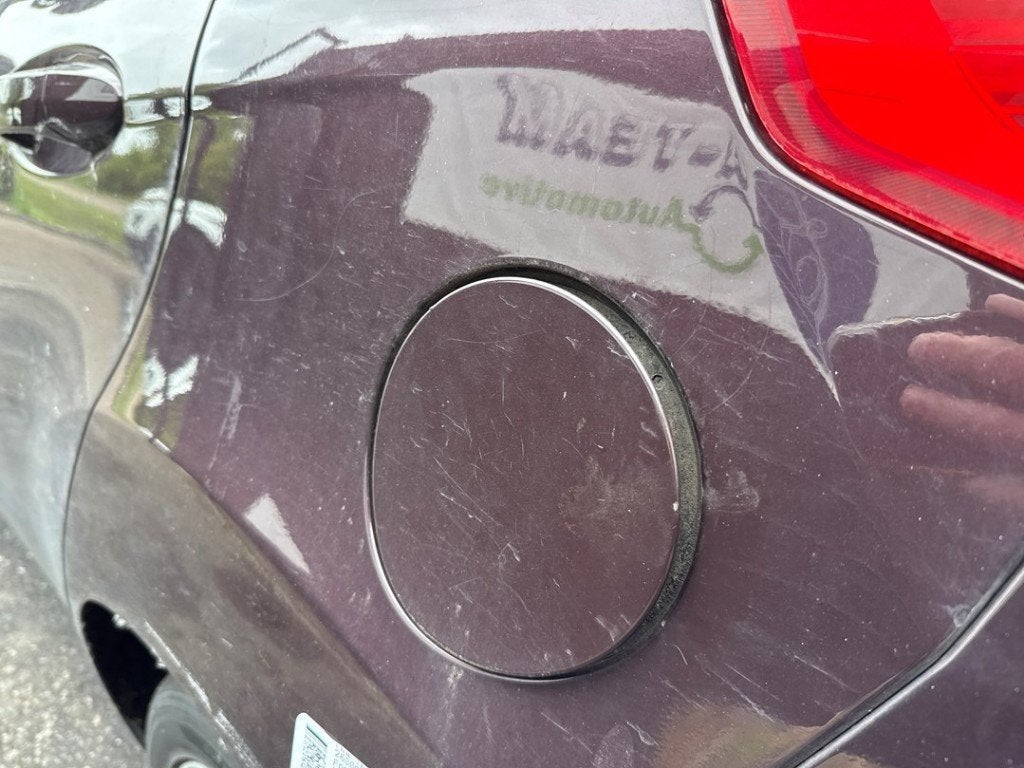 TANKKLEP Ford Fiesta 6 (JA8) (01-2008/01-2018), Gebruikt, Henry-Ford-Straße  1
50735  Köln, DE, Ford-Werke GmbH, Kunden@ford.com