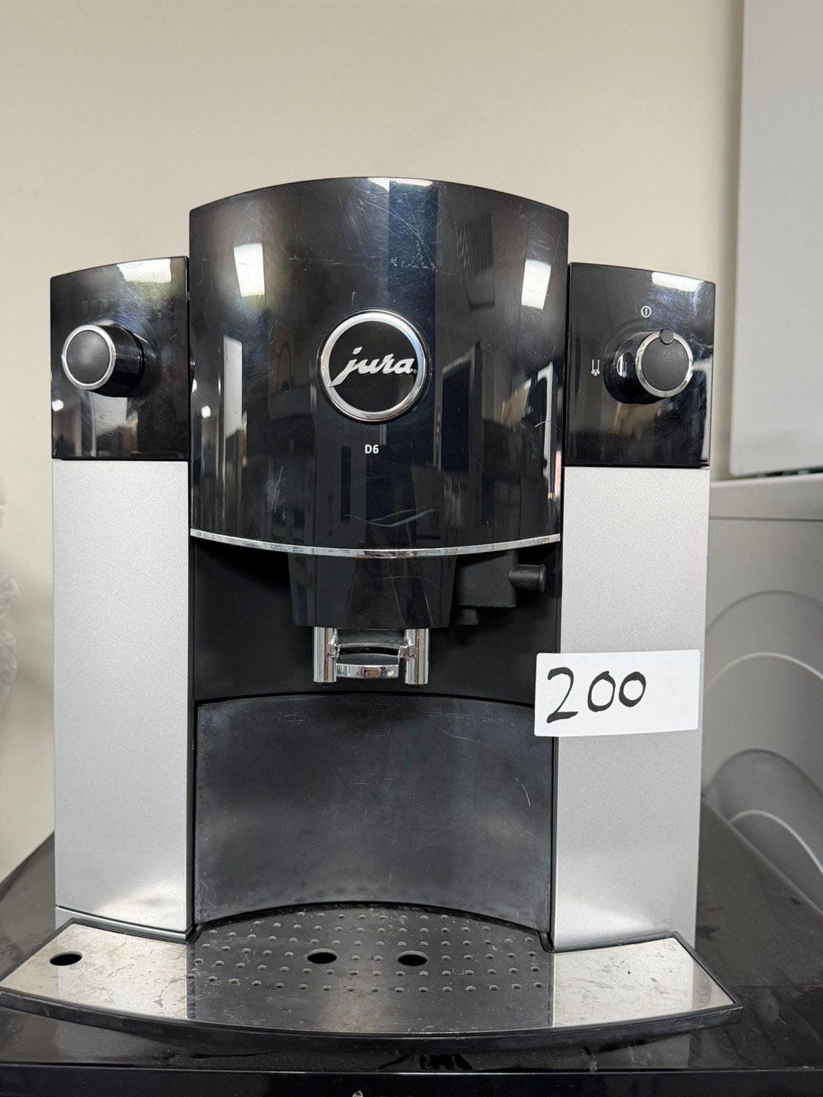 Jura D6 Type 745 Volautomatische Koffiemachine Gebruikt, Réservoir d'eau amovible, Enlèvement ou Envoi, Dosettes et capsules de café