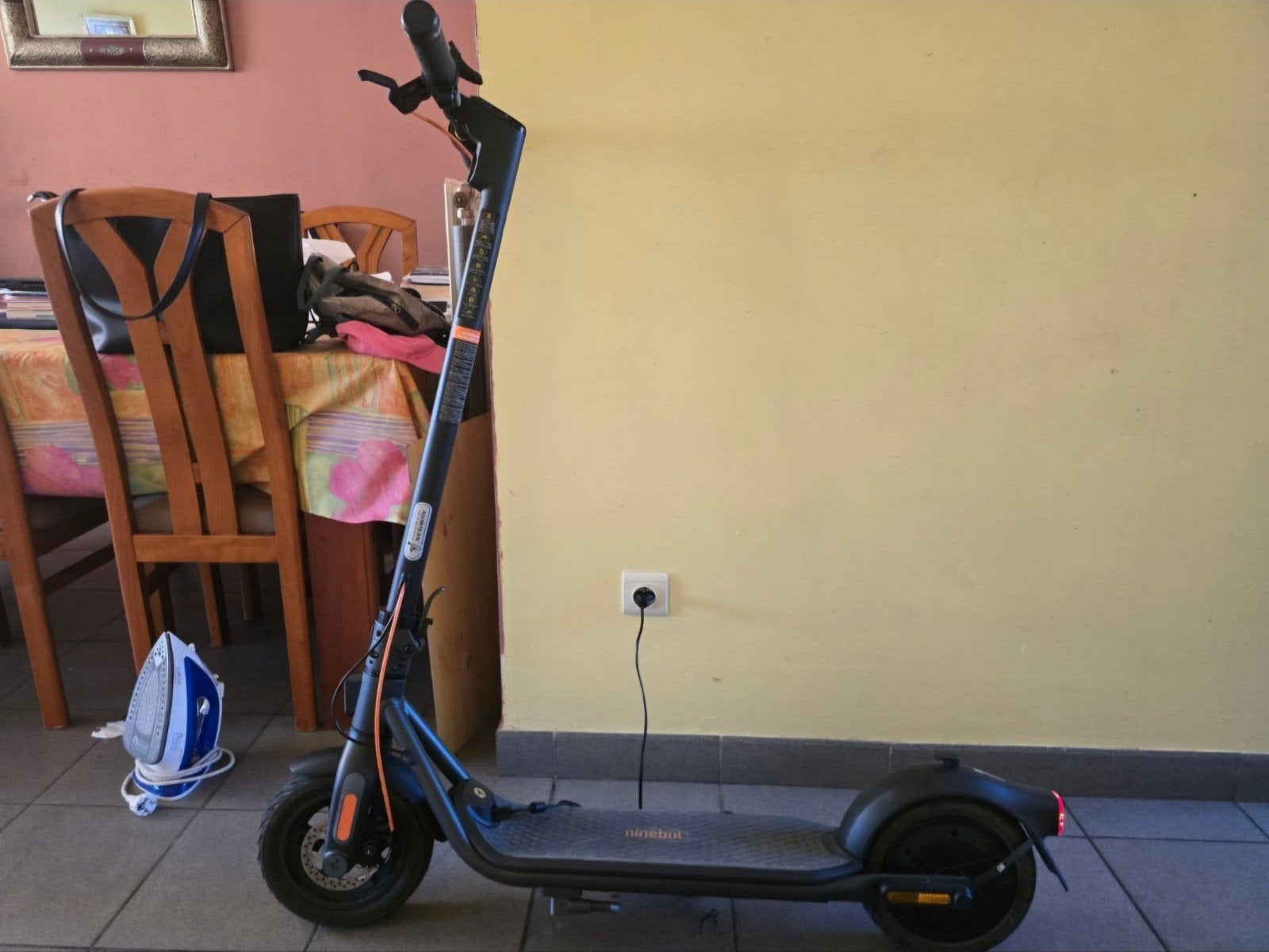 Ninebot F2 Plus e-step (Topconditie!), Fietsen en Brommers, Ophalen, Zo goed als nieuw, Elektrische step (E-scooter), Segway ninebot