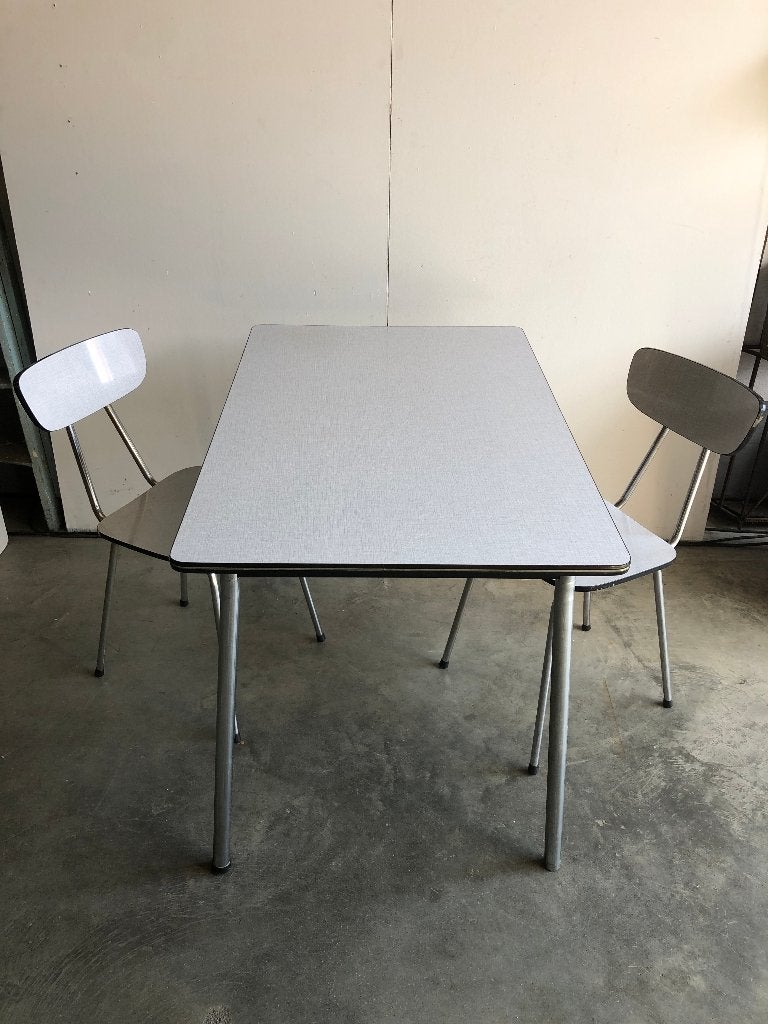 Vintage formica tafel en stoelen, Huis en Inrichting, Ophalen, Zo goed als nieuw, Vintage, Twee