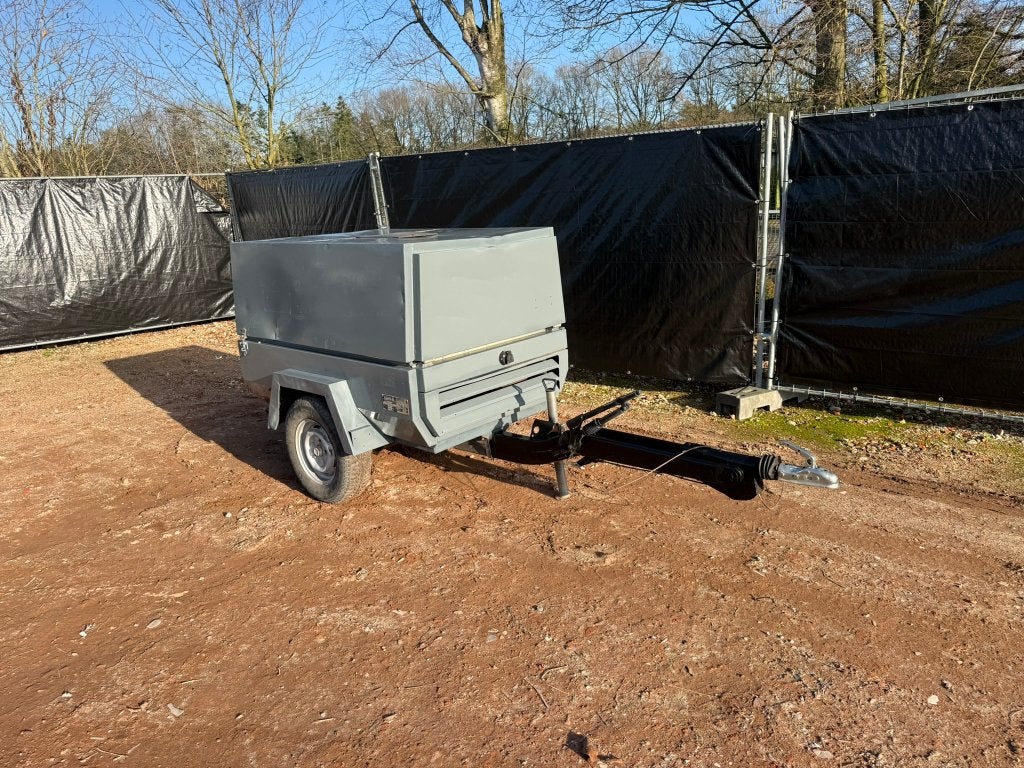 Mobiele compressor 3m³, Doe-het-zelf en Bouw, Ophalen, Geluidgedempt, Gebruikt, 800 liter/min of meer
