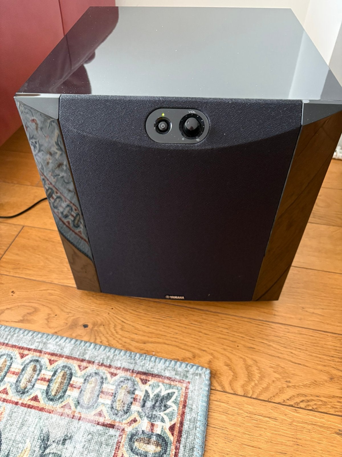 Splinternieuwe Yamaha Ns -Sw300 subwoofer met garantie € 350, Enlèvement, Comme neuf, Subwoofer, Yamaha