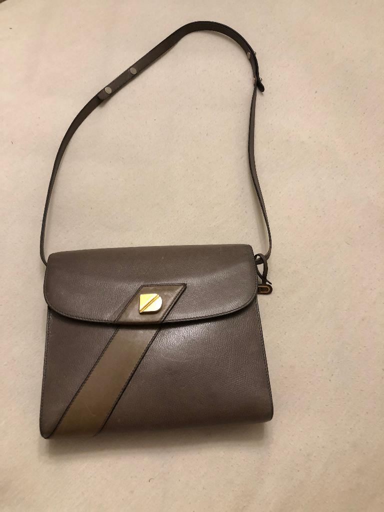 Delvaux vintage bruin lederen tasje jaren 80, Handtassen en Accessoires, Tassen | Damestassen, Ophalen of Verzenden, Gebruikt