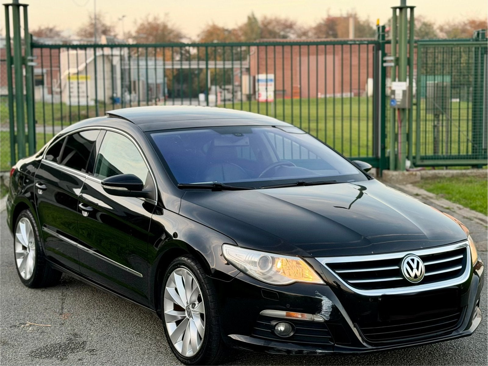 Volkswage passat cc/2009/Diesel/Euro5/Automaat/380.000KM!!!, Auto's, Automaat, Euro 5, Zwart, Leder en Stof