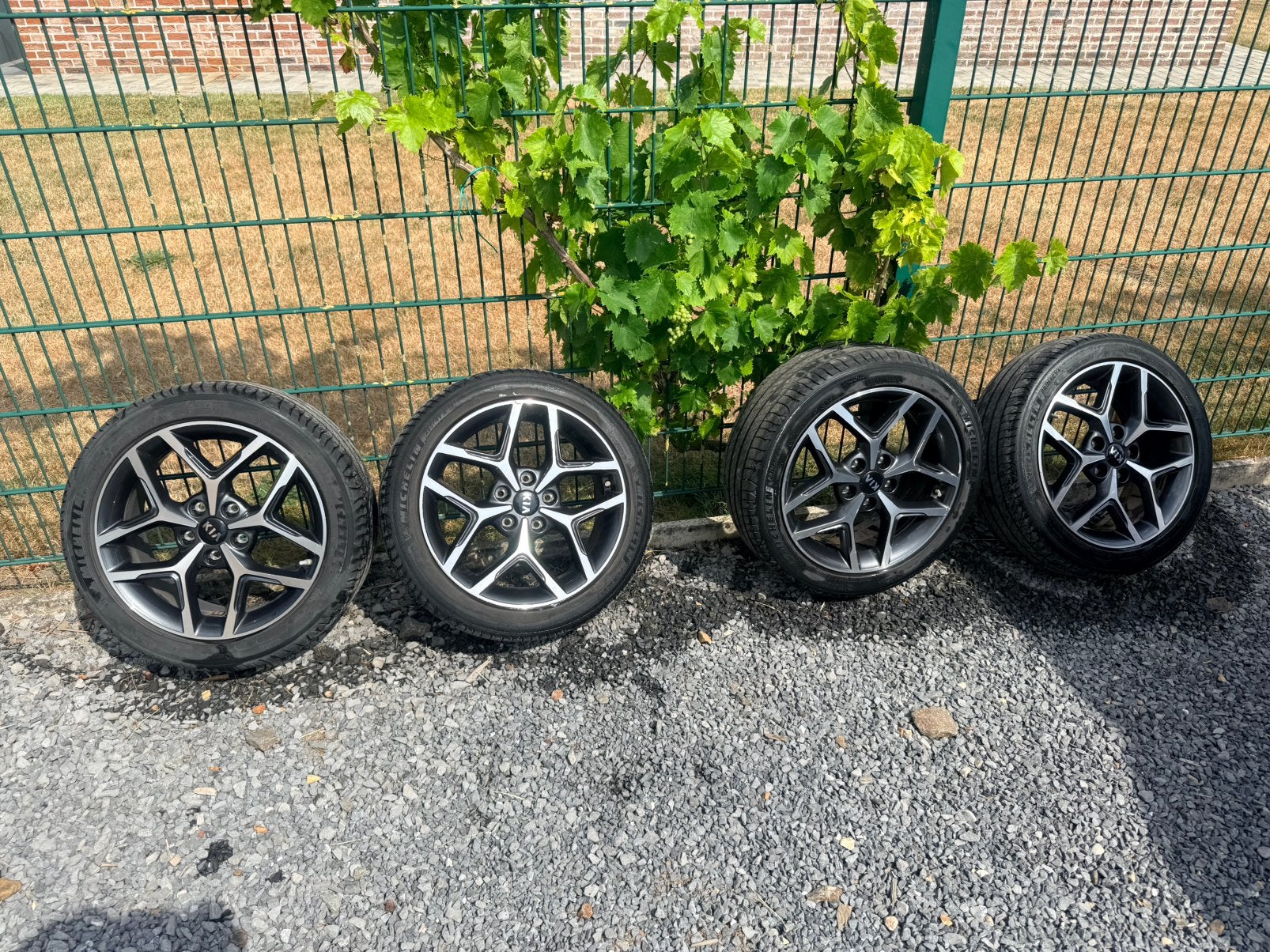 KIA Ceed velgen Michelin Primacy banden, Autos : Pièces & Accessoires, Pneus & Jantes, Véhicule de tourisme, Pneus été, Enlèvement