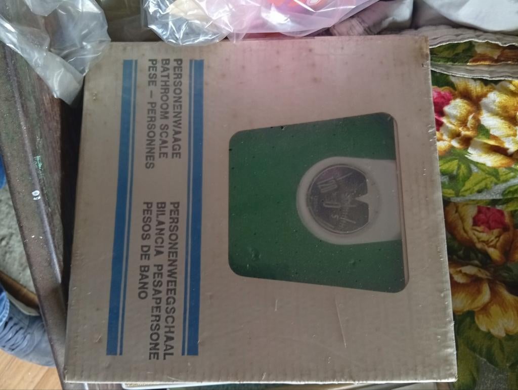 Pèse personne vintage neuf, Enlèvement