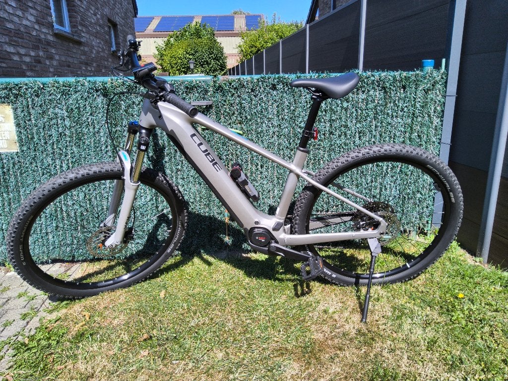 VTT Cube Reaction Hybrid 800 électrique état neuf, Enlèvement, Comme neuf, 50 km par batterie ou plus, Cube