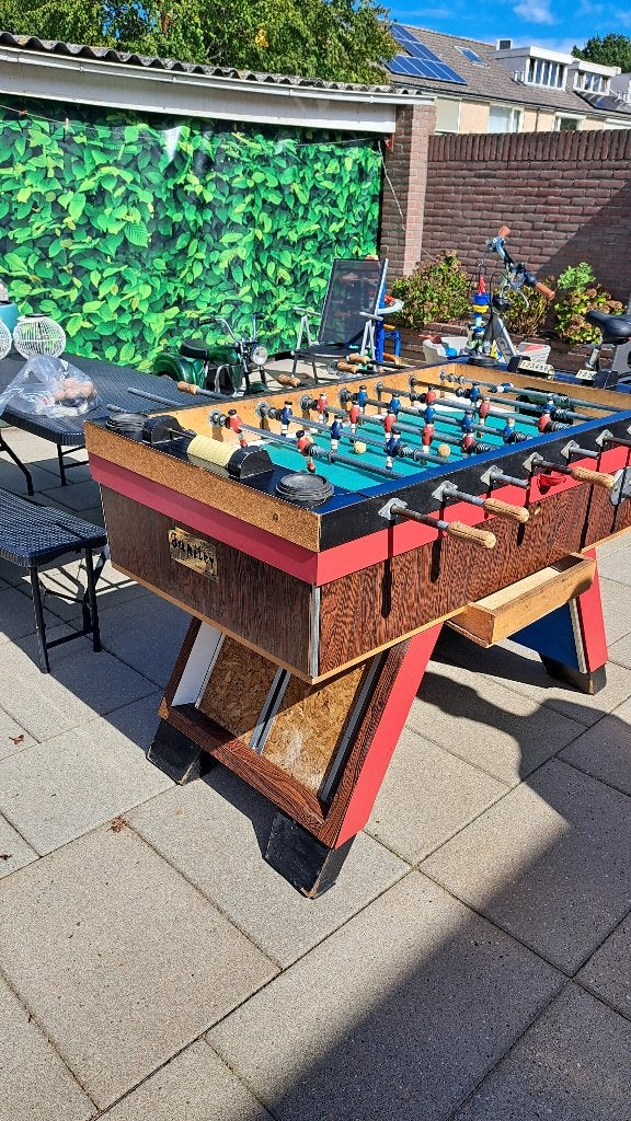 Voetbalspel  van het belgische topmerk jupiter, Enfants & Bébés, Jouets | Tables de football, Enlèvement, Utilisé