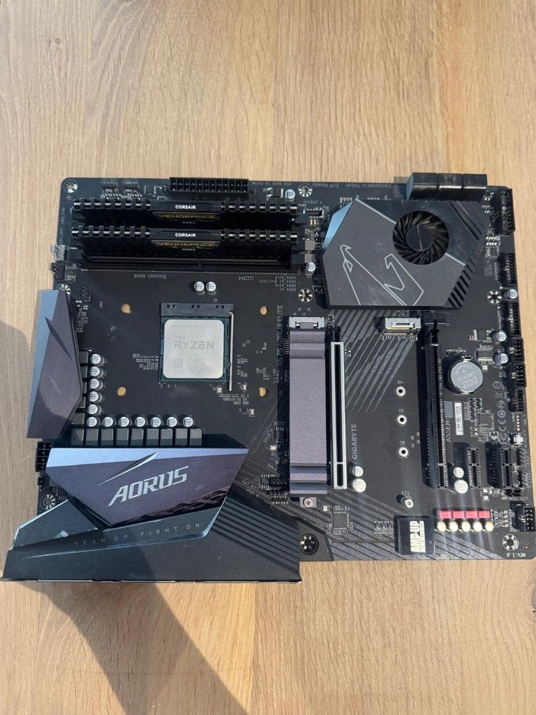 Complete AM4 PC Combo – Ryzen 7 3800X + X570 + 16GB RAM, Computers en Software, Ophalen, Gebruikt, DDR4, Socket AM4