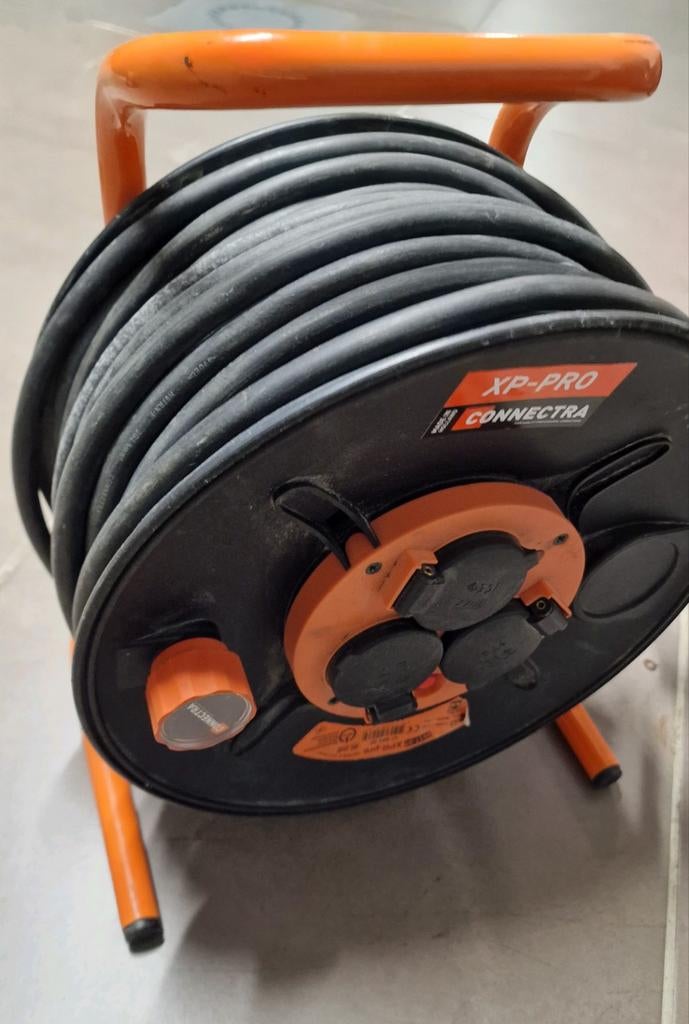 Enrouleur électrique XP-PRO Connectra 3g2.5 40m, Enlèvement