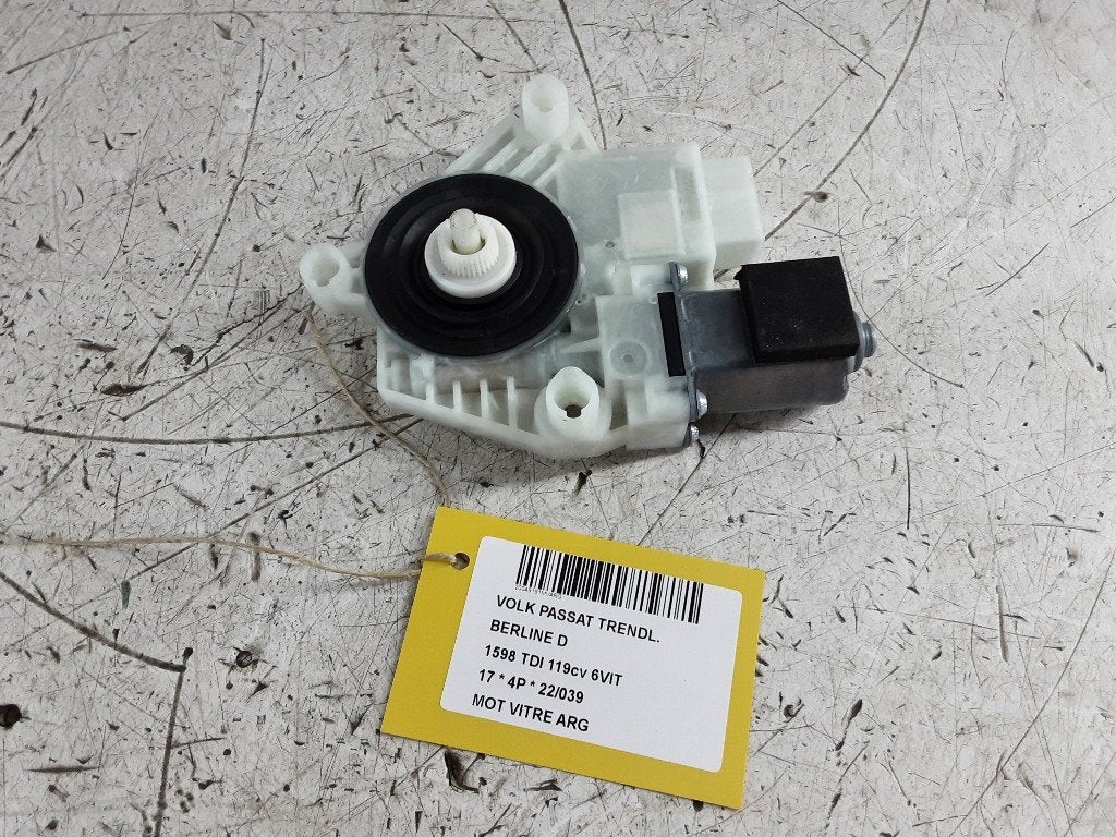 MOTEUR LEVE VITRE ELECTRIQUE ARRIÈRE GAUCHE Passat (3G2), Arrière, Volkswagen, Volkswagen AG, Utilisé