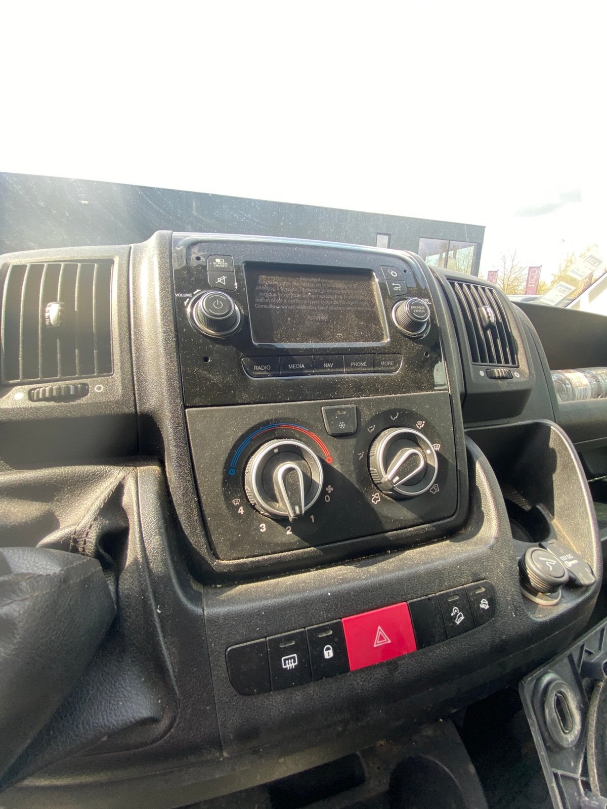 Benne Peugeot Boxer 2,2HDi, Autos, Camionnettes & Utilitaires, Achat, Euro 6, Entreprise, 3 places