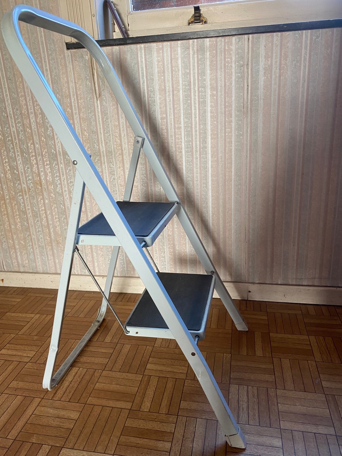 Trapladder, Doe-het-zelf en Bouw, Ophalen, Zo goed als nieuw