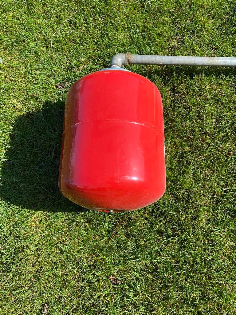 Expansie vat 19 liter 8 bar, Ophalen, Zo goed als nieuw