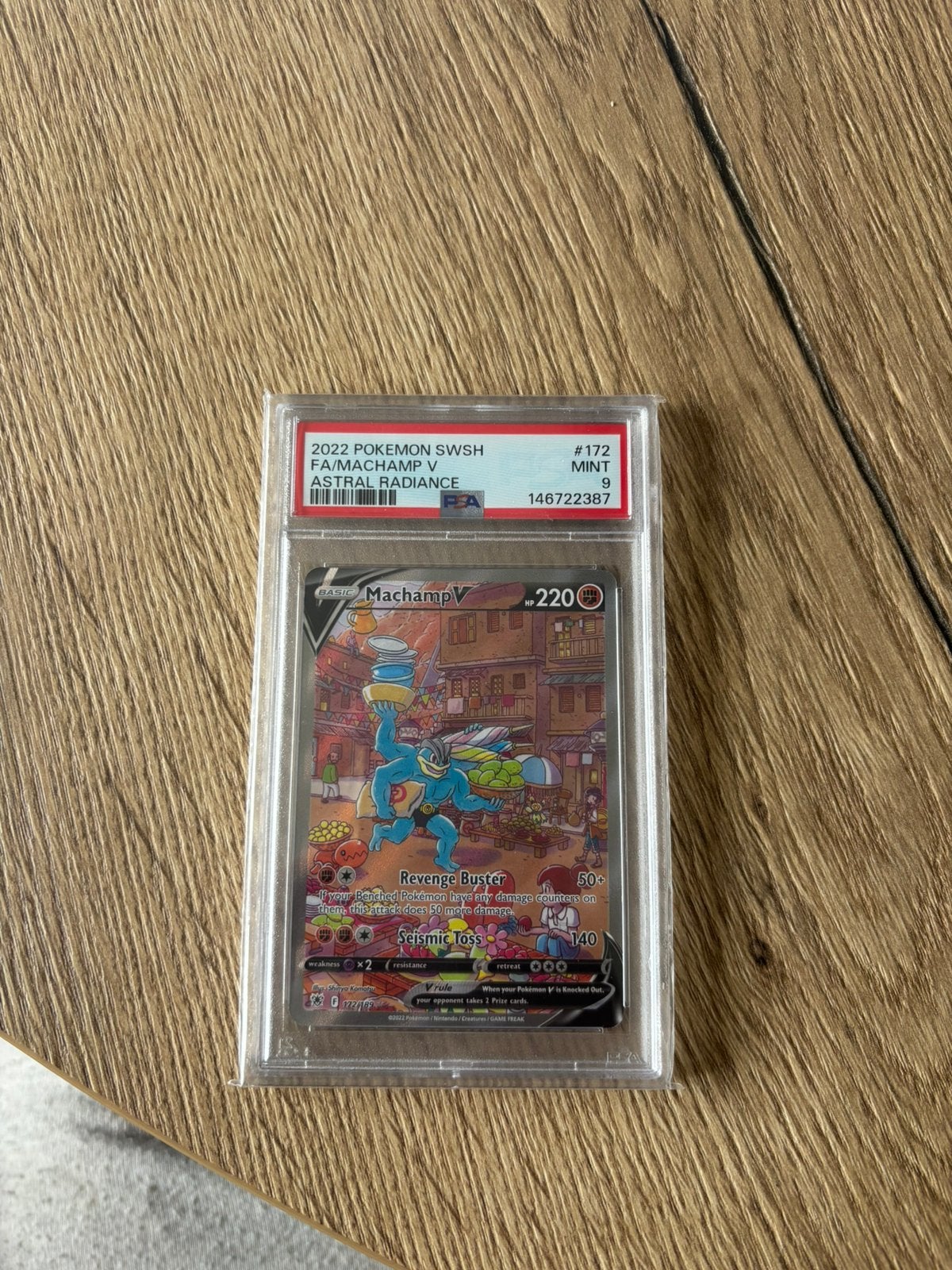 Machamp V #172, Hobby en Vrije tijd, Verzamelkaartspellen | Pokémon, Zo goed als nieuw, Ophalen