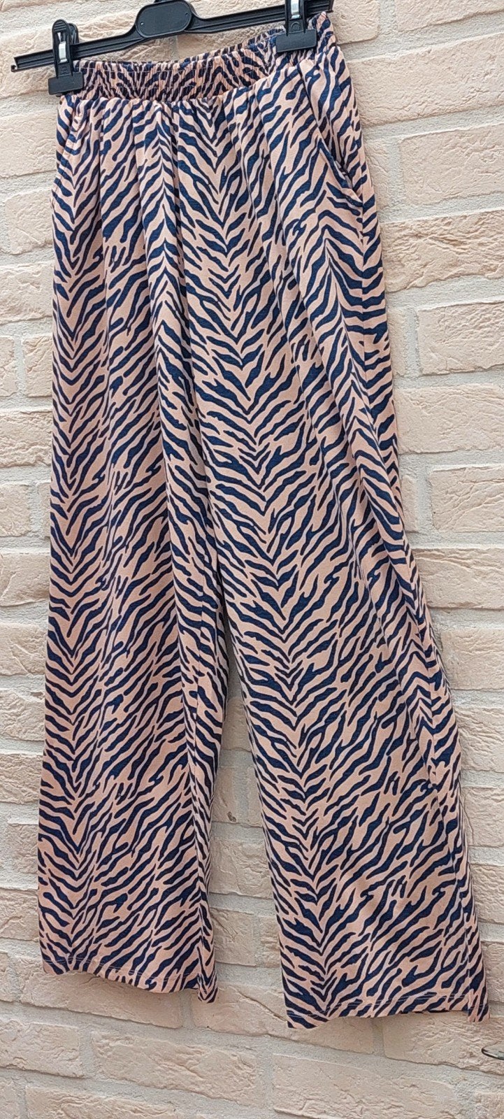 broek maat s/m eskimo elastiek in taille, Maat 38/40 (M), Overige kleuren, Ophalen of Verzenden, Zo goed als nieuw