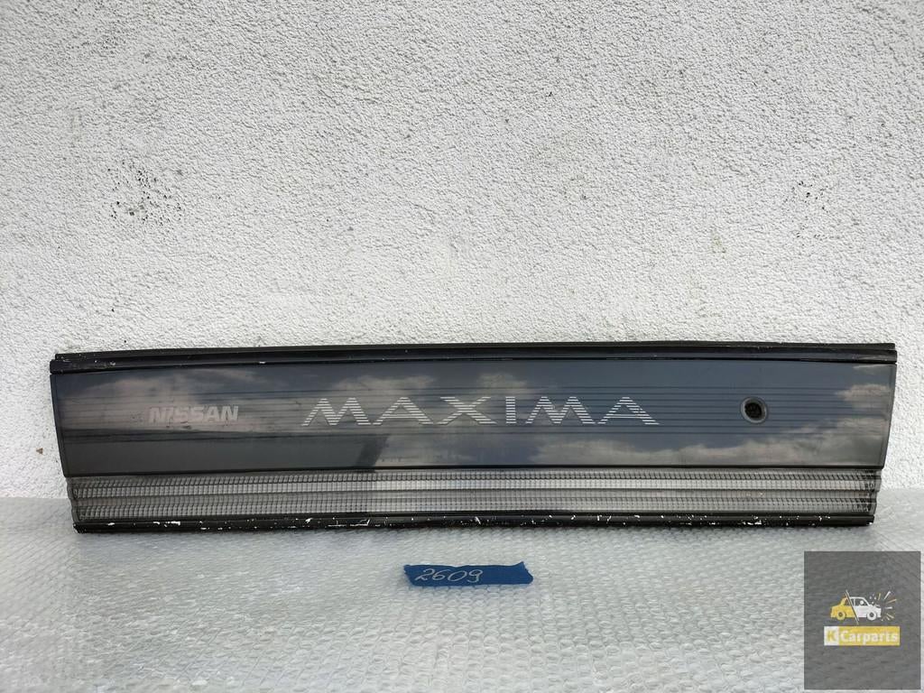 NISSAN MAXIMA ACHTERKLEP KNIPPERLICHT, Takashima 1-chome 1-1
220-8686  Yokohama, NISSAN_SR@mail.nissan.co.jp, Nissan, Gebruikt