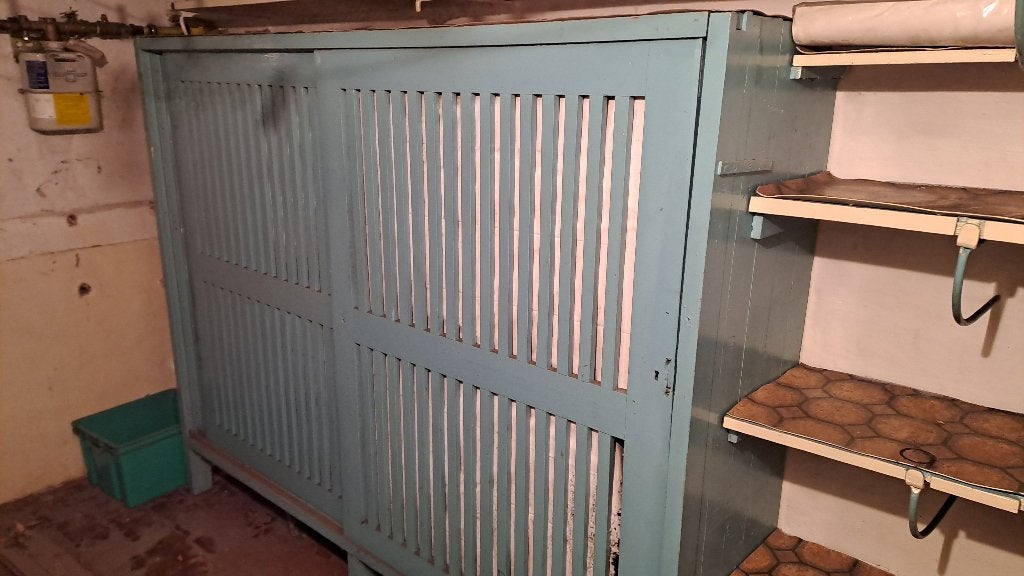Industriele kast, Ophalen