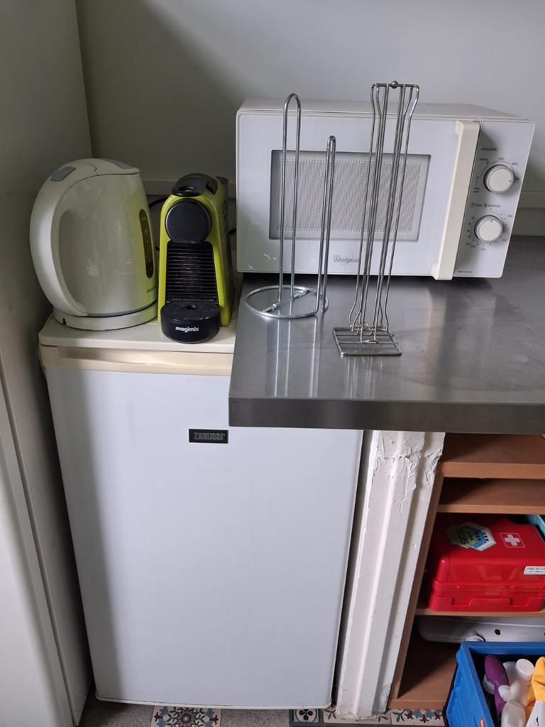 Lot: frigo table, micro onde, bouilloire…, Electroménager, Enlèvement, Utilisé