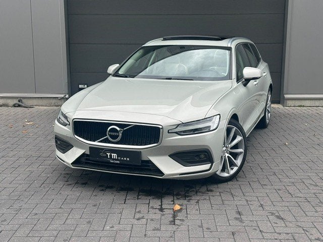 Volvo V60 diesel automaat pano dak, Auto's, 4 cilinders, 1969 cc, Leder en Stof, 5 deurs