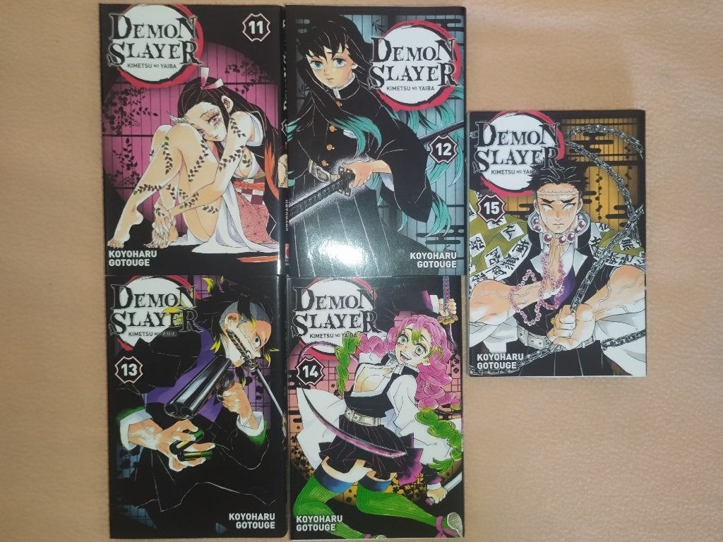 Lot Mangas Demon Slayer 11 à 15 (État Neuf), Livres, Série complète ou Série, Enlèvement, Neuf