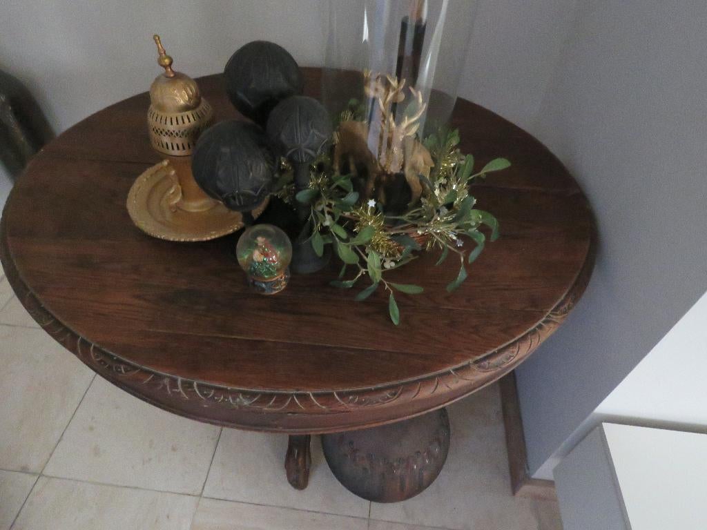 Antieke ovale jachttafel vossenkoppen, Ophalen