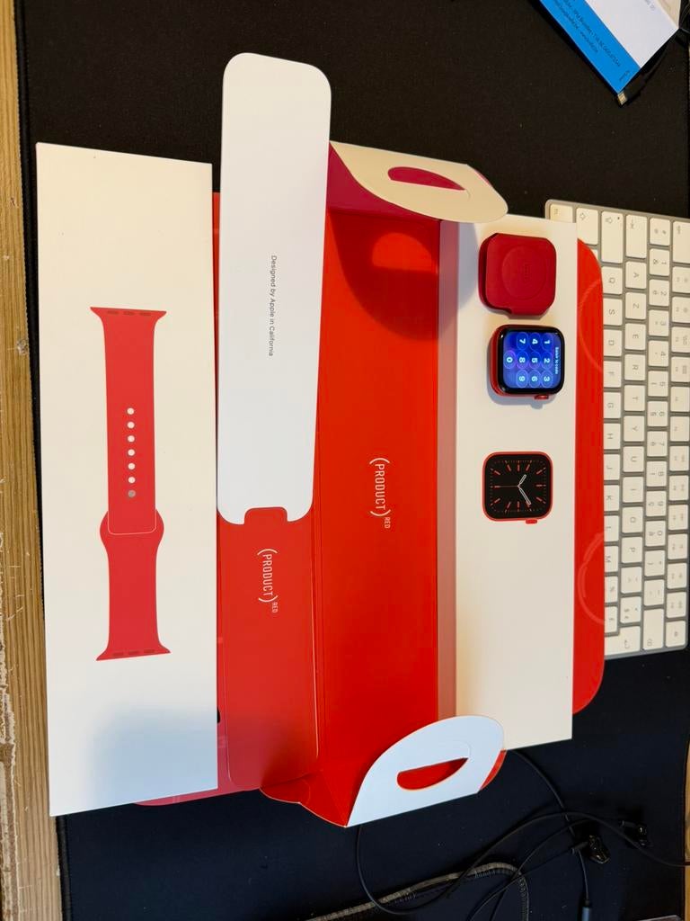 Apple Watch series 6 edition red product, Ophalen, IOS, Nieuw, Waterdicht