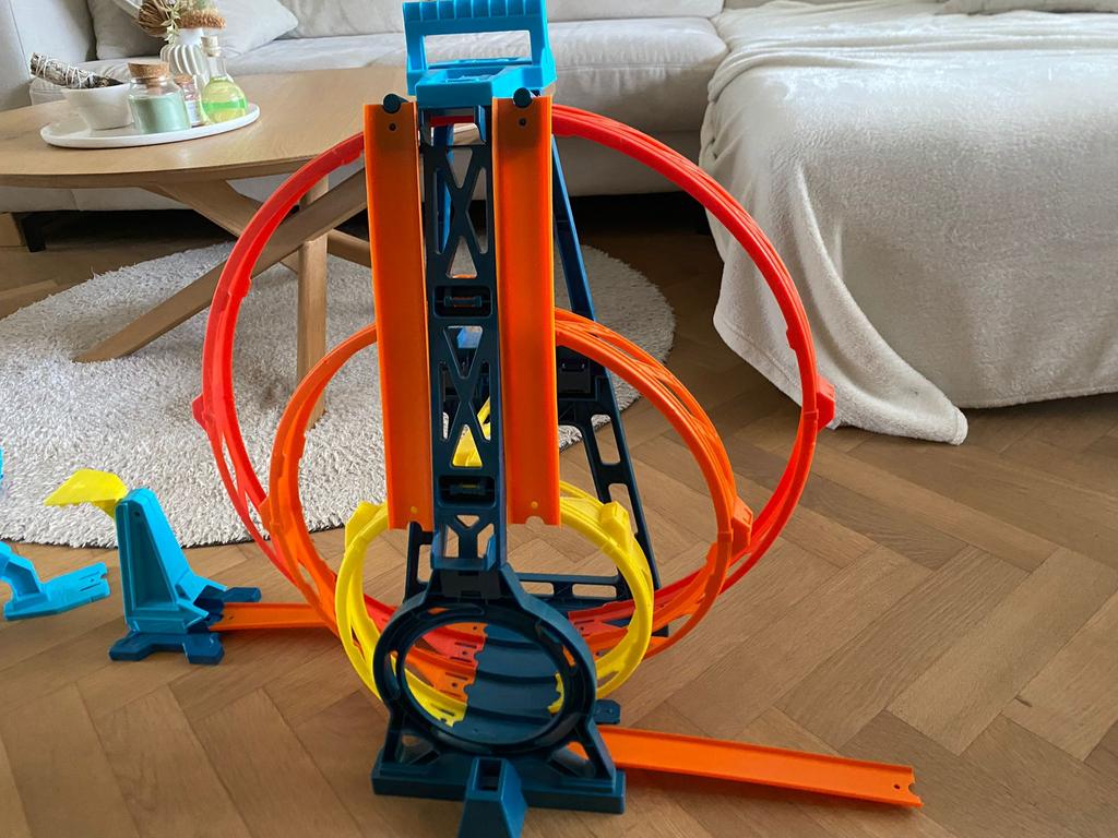 Hotwheels lot van 3 racebaan constructies + Autootjes, Ophalen, Racebaan, Zo goed als nieuw, Hot Wheels