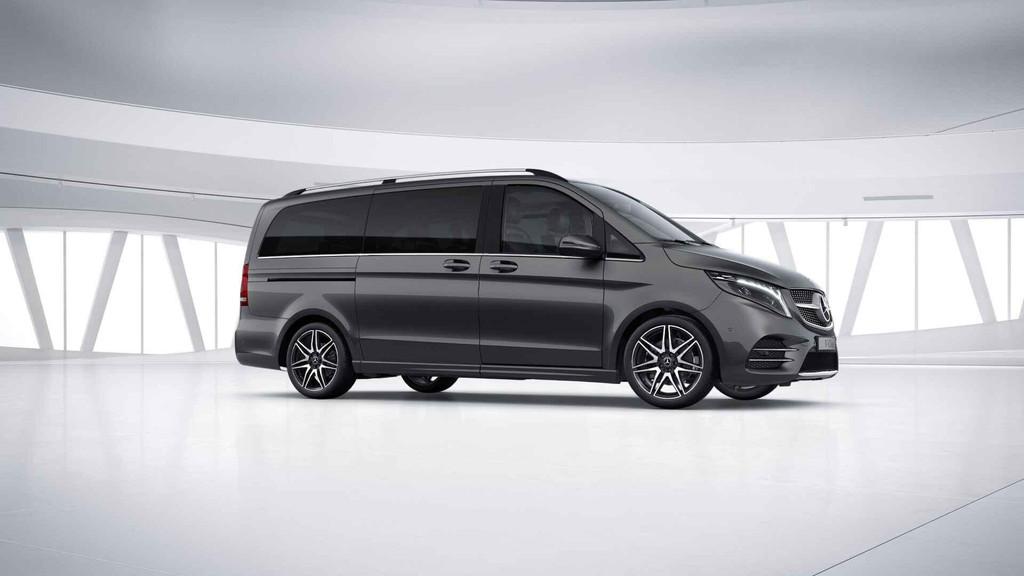 Mercedes-Benz V-Klasse 300 D 4MATIC AMG Line Dodehoekassiste, Automaat, 4 cilinders, 2000 kg, https://public.car-pass.be/vhr/f952d4fe-33a3-4373-9133-59cf71b9d128