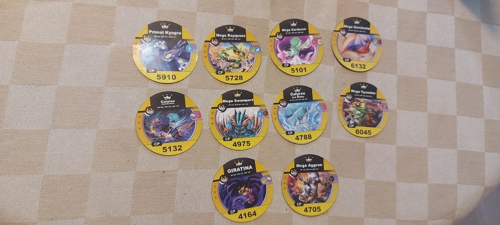 médaillon Pokémon Battle Flippos La Rayquaza Giratina, Enlèvement ou Envoi, Neuf, Autres types