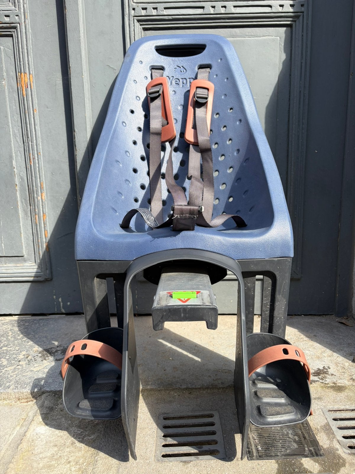 Fietsstoel Thule Yepp Maxi, Vélos & Vélomoteurs, Enlèvement, Utilisé, Siège arrière, Repose-pieds