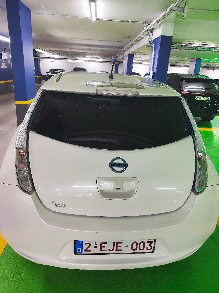 Nissan Leaf 24 kWh Tekna (2013) | Cuir | Bose | Caméra 360, Cuir, Achat, 4 portes, Noir