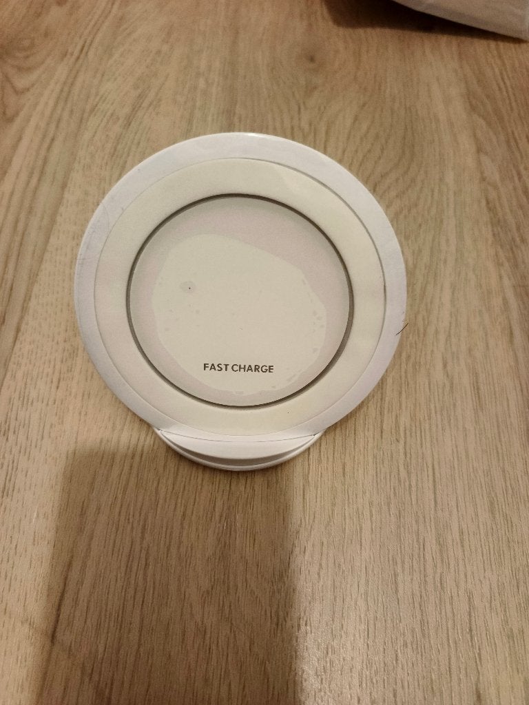 Chargeur sans fil Samsung Fast Charge blanc – neuf en boîte, Télécoms, Téléphonie mobile | Chargeurs pour téléphone, Neuf, Samsung